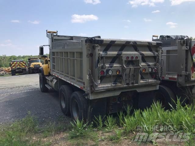 Mack CV713 Kar küreme biçaklari