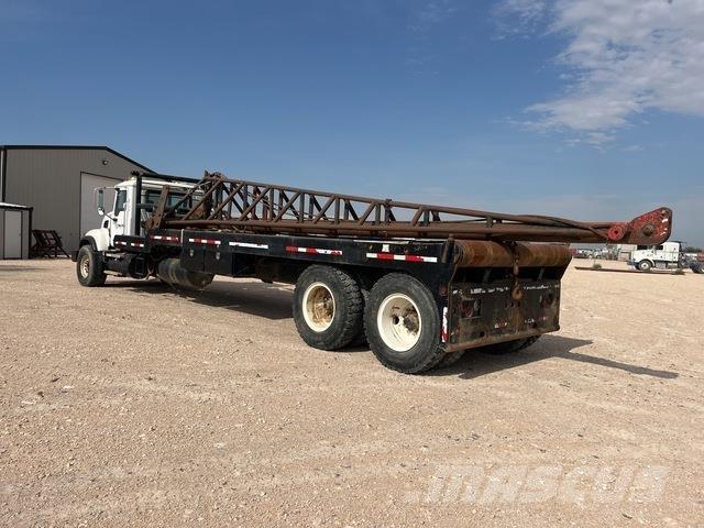 Mack CV713 Flatbed kamyonlar