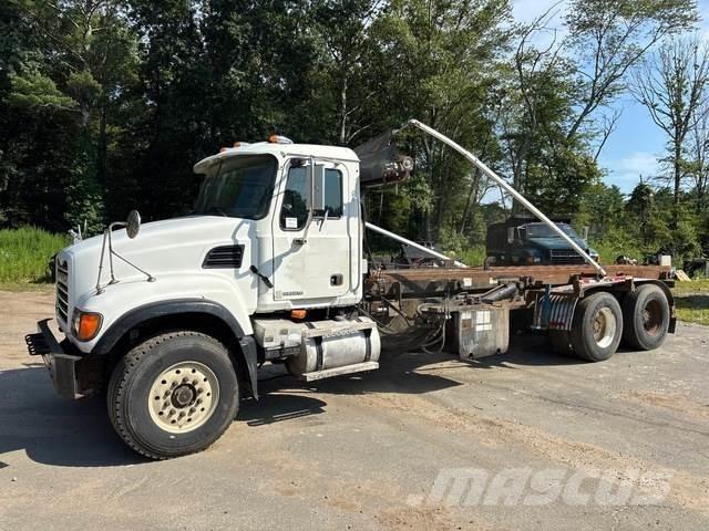 Mack CV713 Hidroliftli kamyonlar