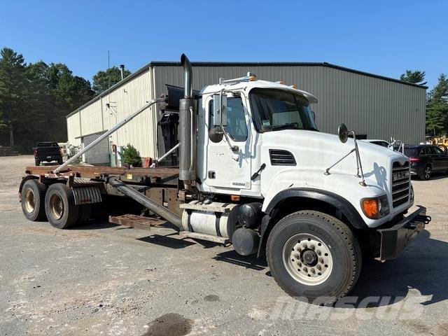 Mack CV713 Hidroliftli kamyonlar