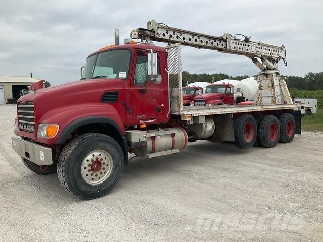 Mack CV713 Diger kamyonlar