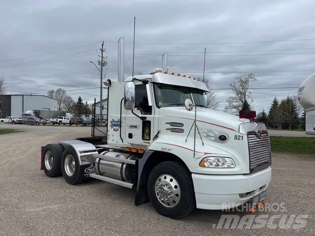 Mack CXN613 Çekiciler