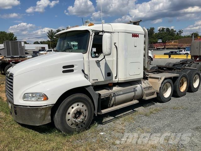 Mack CXN613 Çekiciler