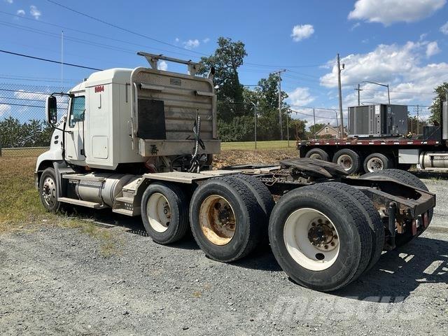 Mack CXN613 Çekiciler