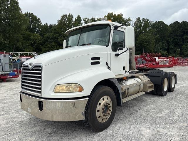Mack CXN613 Çekiciler