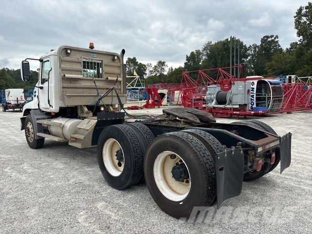 Mack CXN613 Çekiciler