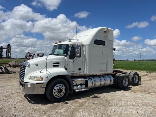 Mack CXU600 Çekiciler