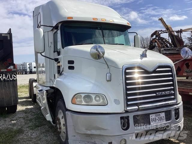 Mack CXU613 Çekiciler