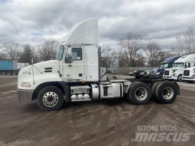 Mack CXU613 Çekiciler