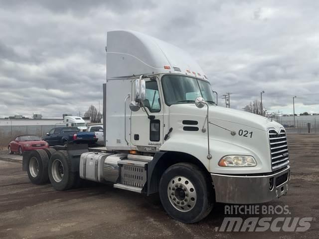 Mack CXU613 Çekiciler
