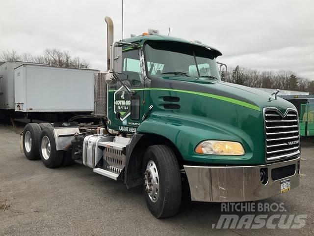 Mack CXU613 Çekiciler