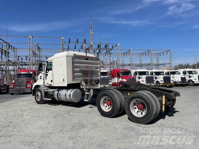 Mack CXU613 Çekiciler