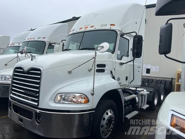 Mack CXU613 Çekiciler