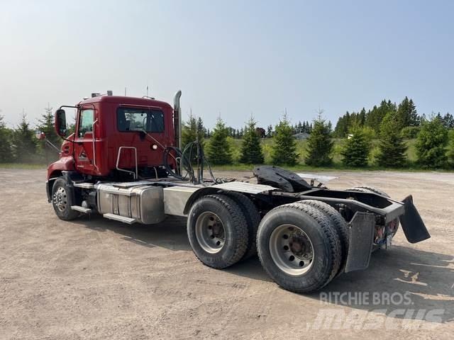 Mack CXU613 Çekiciler
