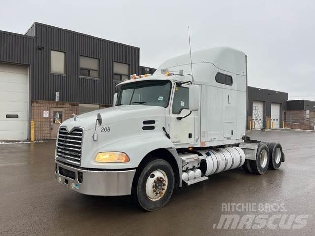 Mack CXU613 Çekiciler