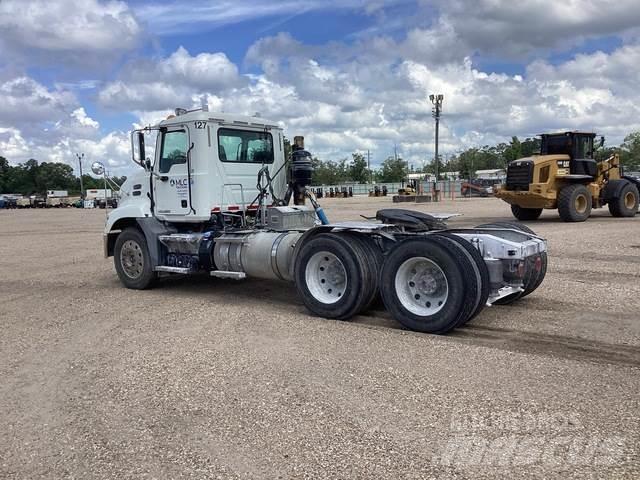 Mack CXU613 Çekiciler