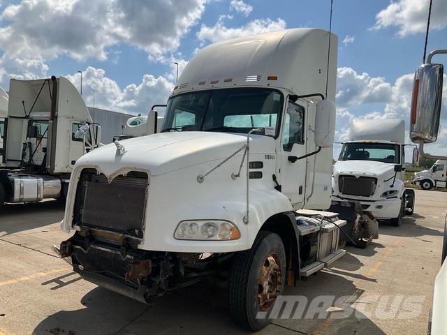Mack CXU613 Çekiciler