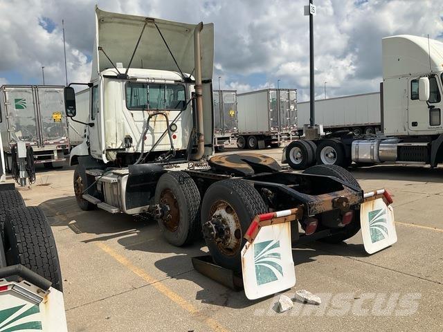 Mack CXU613 Çekiciler