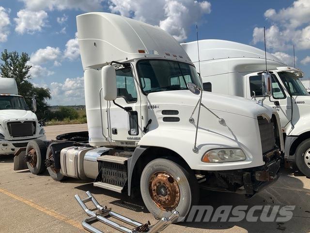 Mack CXU613 Çekiciler
