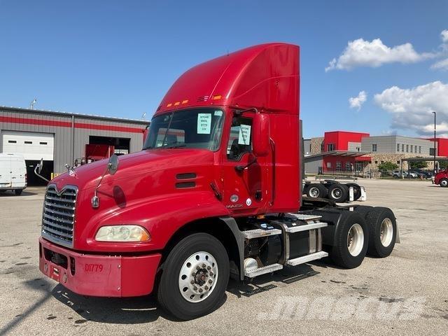 Mack CXU613 Çekiciler