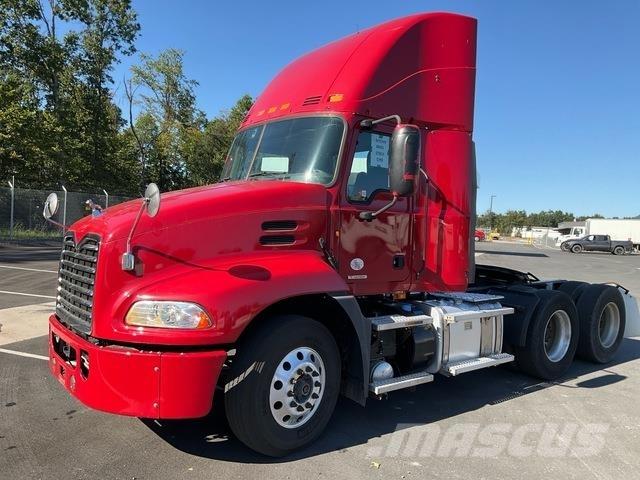 Mack CXU613 Çekiciler