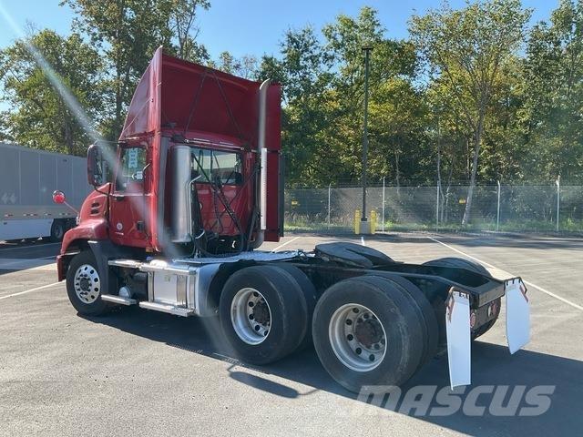 Mack CXU613 Çekiciler