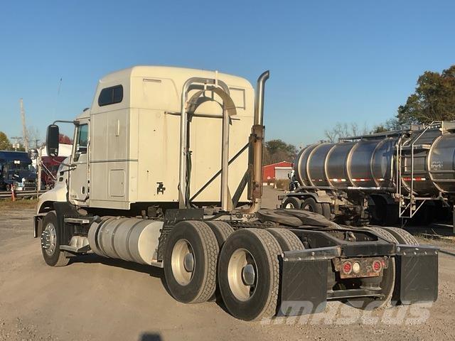 Mack CXU613 Çekiciler