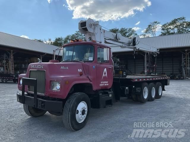 Mack DM686S Diger kamyonlar