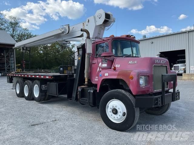 Mack DM686S Diger kamyonlar