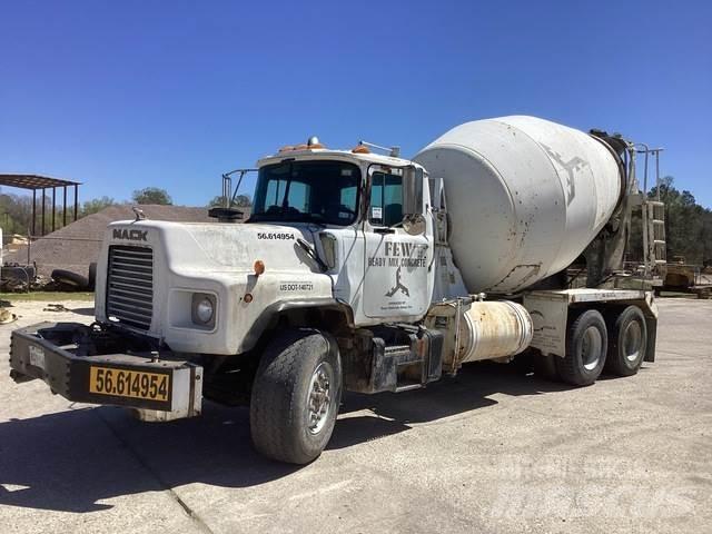 Mack DM690S Diger kamyonlar