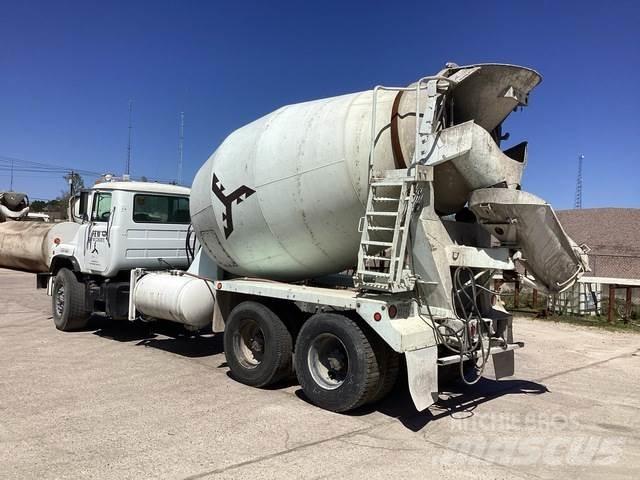 Mack DM690S Diger kamyonlar