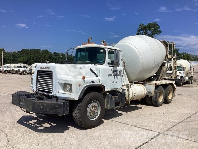 Mack DM690S Diger kamyonlar