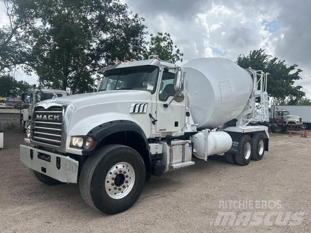 Mack GR64F Diger kamyonlar