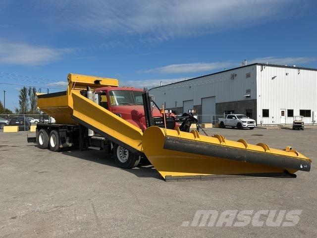 Mack GU433 Kar küreme biçaklari