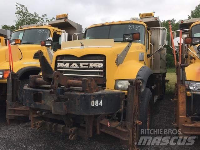 Mack GU713 Kar küreme biçaklari