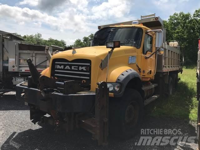 Mack GU713 Kar küreme biçaklari
