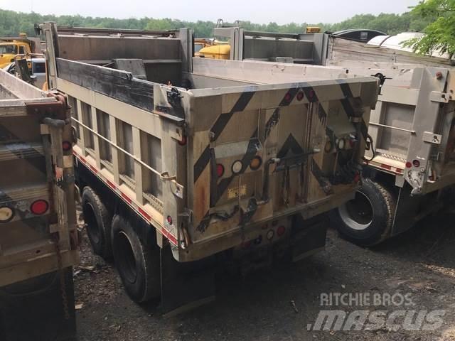 Mack GU713 Kar küreme biçaklari