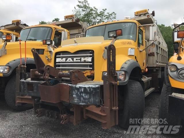 Mack GU713 Kar küreme biçaklari