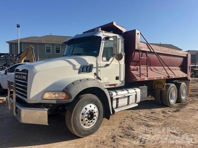 Mack GU813 Damperli kamyonlar