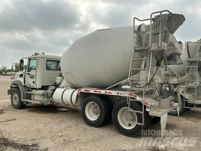 Mack GU813 Diger kamyonlar