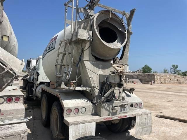 Mack GU813 Diger kamyonlar