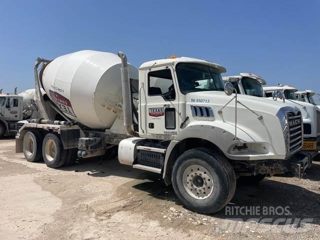 Mack GU813 Diger kamyonlar