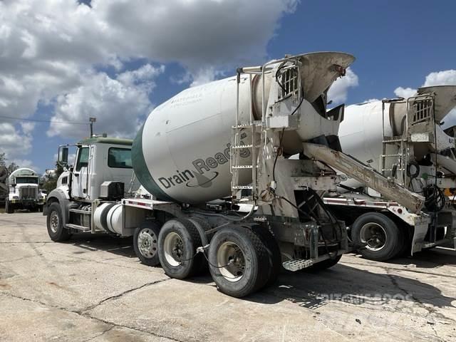Mack GU813 Diger kamyonlar