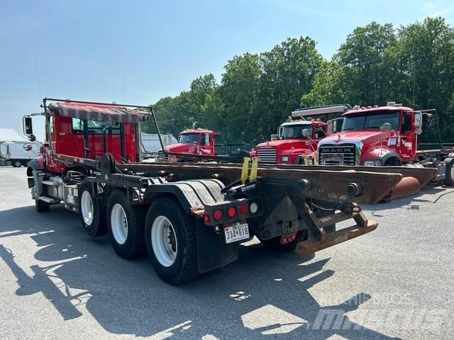 Mack GU813 Hidroliftli kamyonlar