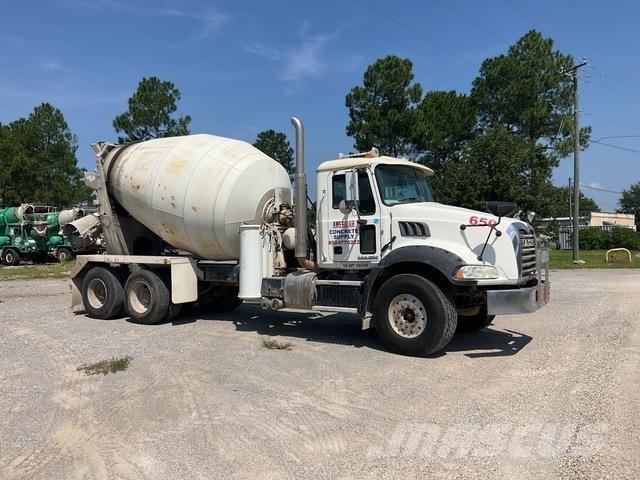 Mack GU813 Diger kamyonlar
