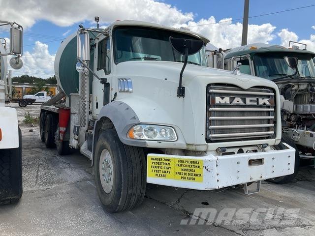 Mack GU813 Diger kamyonlar