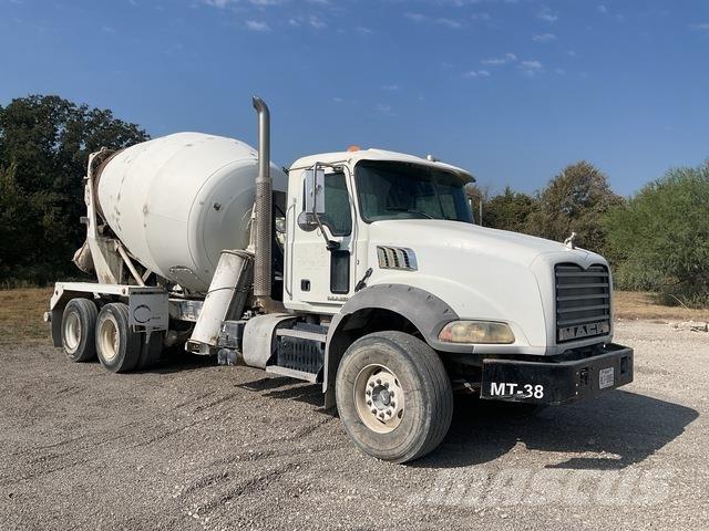 Mack GU813 Diger kamyonlar