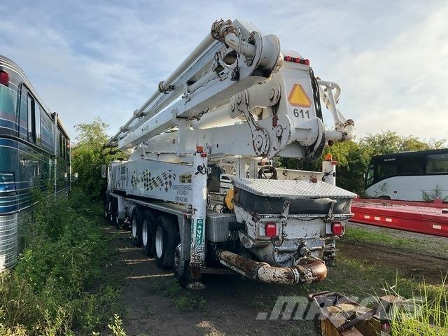 Mack MR688S Beton pompaları