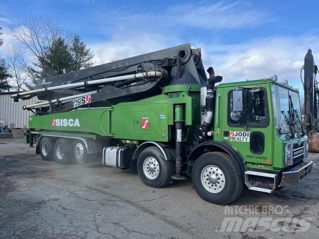Mack MRU613 Beton pompaları