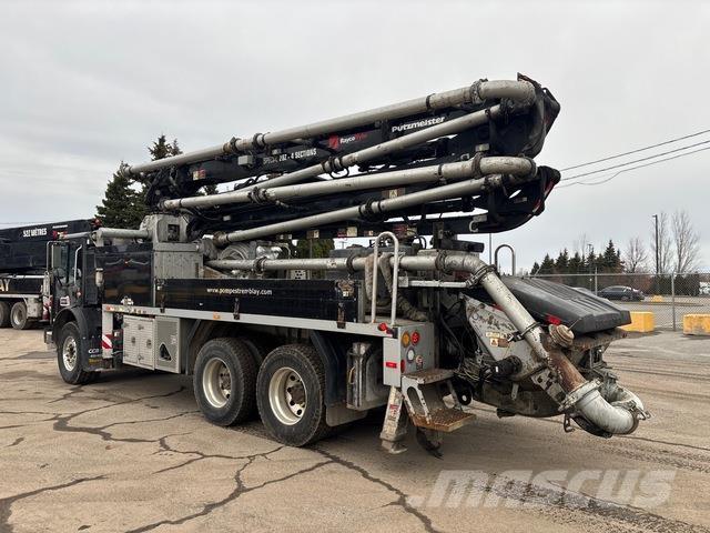 Mack MRU613 Beton pompaları